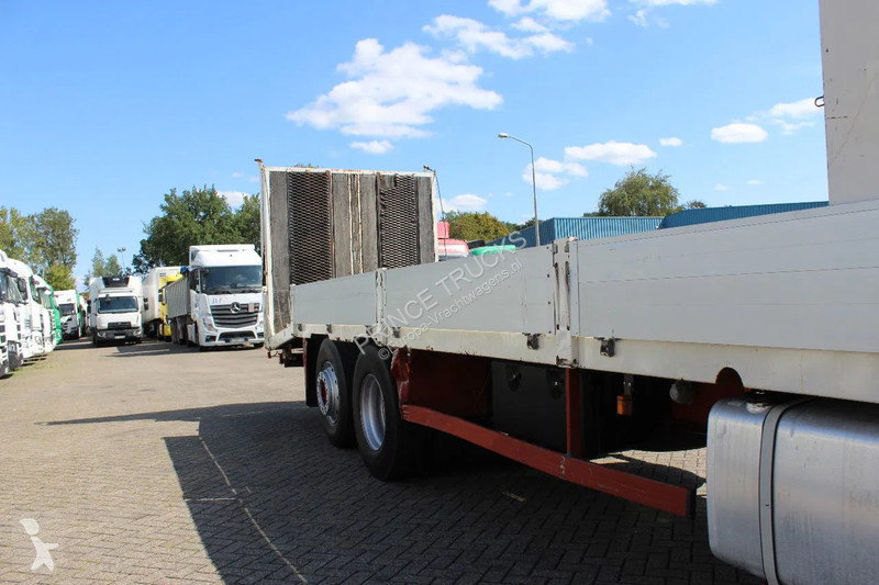 Camion Iveco 400 * EURO3 * 6X2 * LIFT * WINCH *...