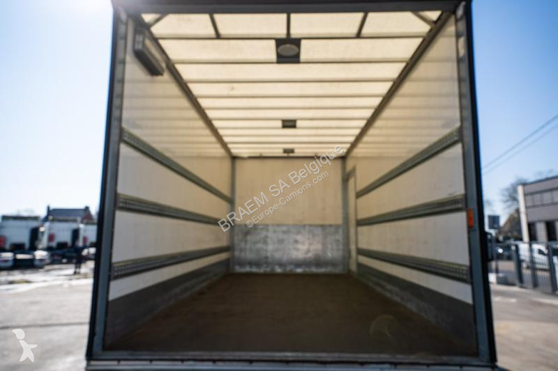 Camion DAF 210 FA (12t)+DHOLLANDIA 2.5T