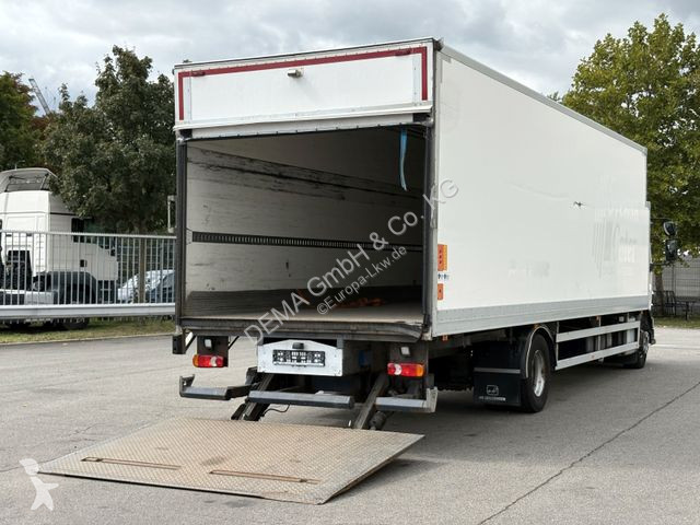 Kamion Volvo...