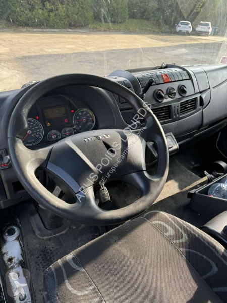 Camion Iveco 160E30