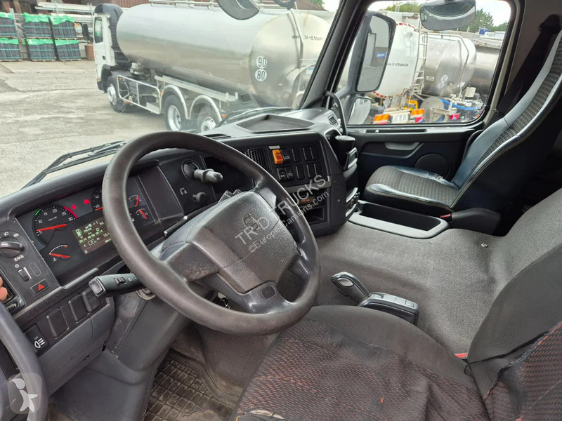 Camion Volvo 19500L FUEL / CARBURANT - 4 COMP