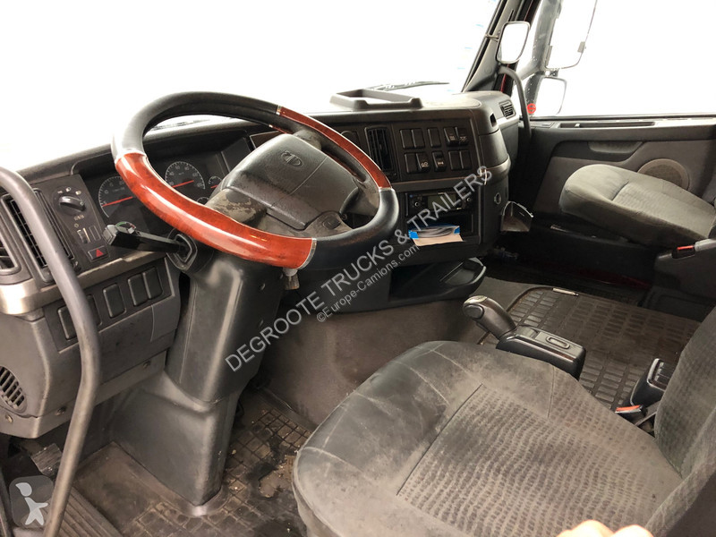 Kamion Volvo 420 Globetrotter