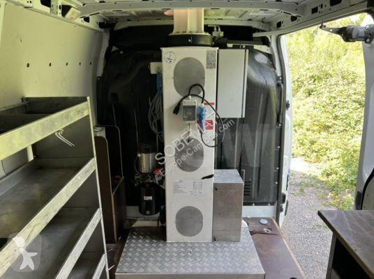 Véhicule utilitaire Renault 121FT