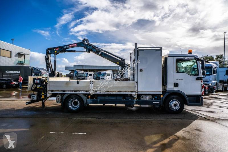 شاحنة MAN 12.190 BL + HIAB 055 D-1 HIDUO