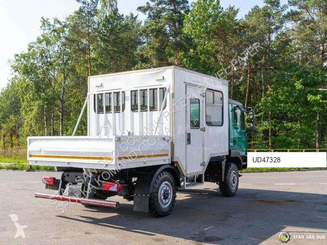شاحنة MAN TGM 13.240 4x4 BL Double Cab Camper BUS