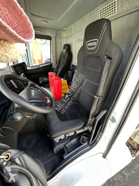 شاحنة Iveco