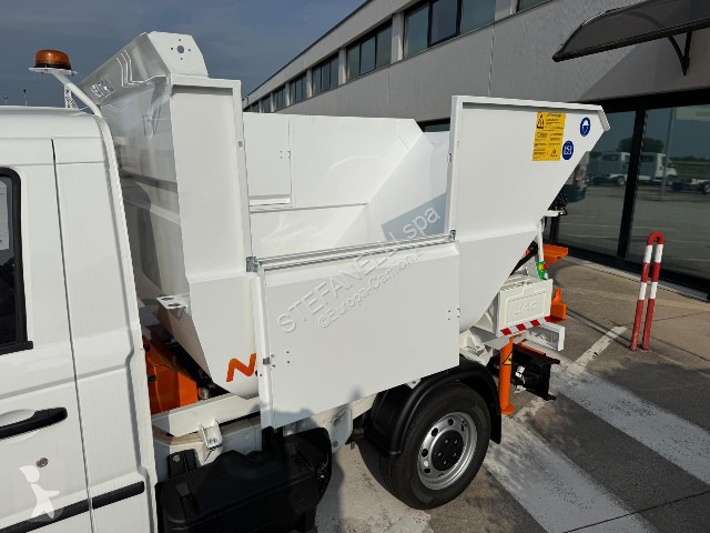 Véhicule utilitaire Piaggio Porter NP6 con...