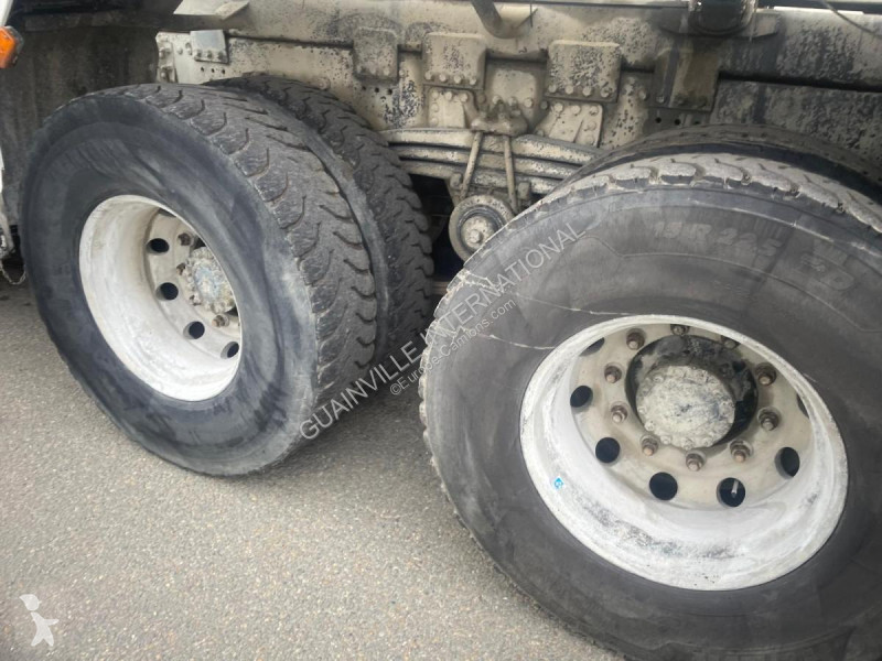 Betonárske zariadenie Volvo 380