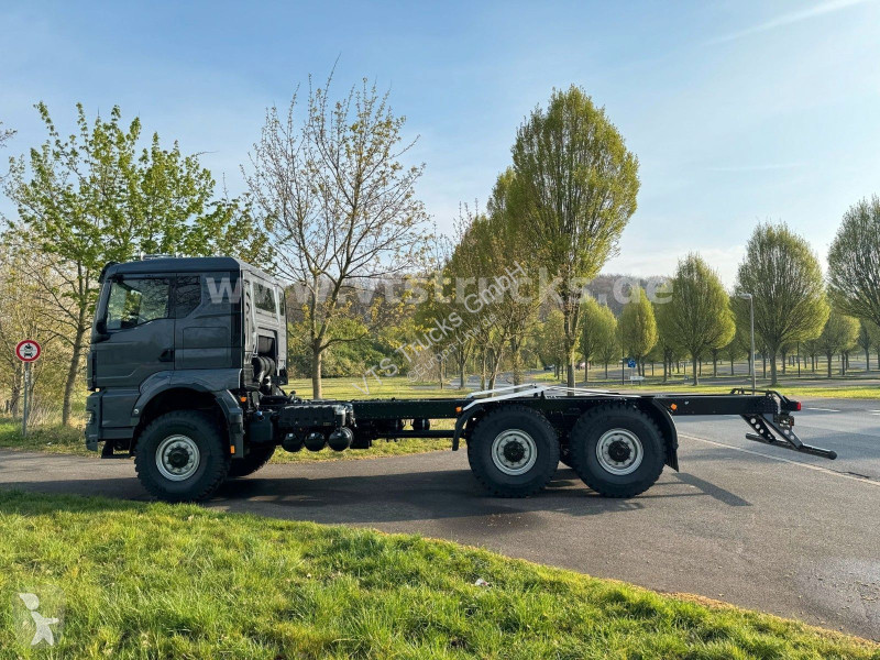 شاحنة MAN 3 33.520 6x6 BB Retarder...