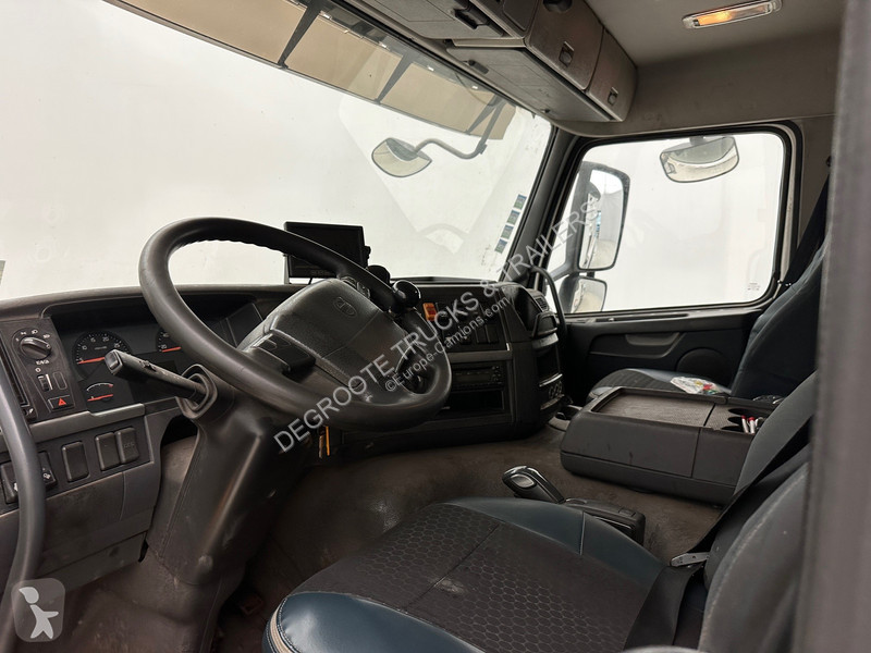 شاحنة Volvo 300 - 6x2