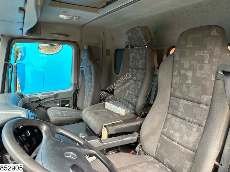 Mercedes 1832 4X4, Grit spreader, Snow plough,...