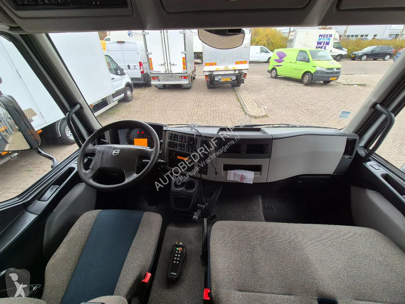 شاحنة Volvo 250 E6 DoKa 7 Sitze/ Abschlepp/...