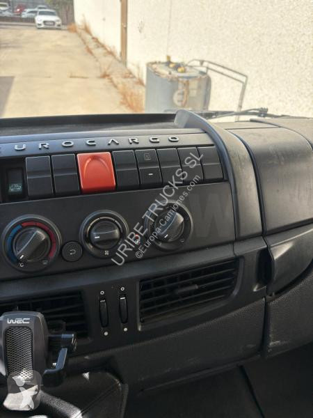 شاحنة Iveco 180E30