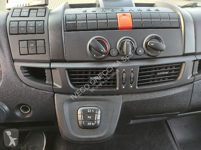 شاحنة Iveco EUROCARGO ML120E22P