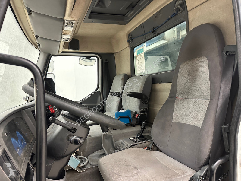شاحنة Renault 370