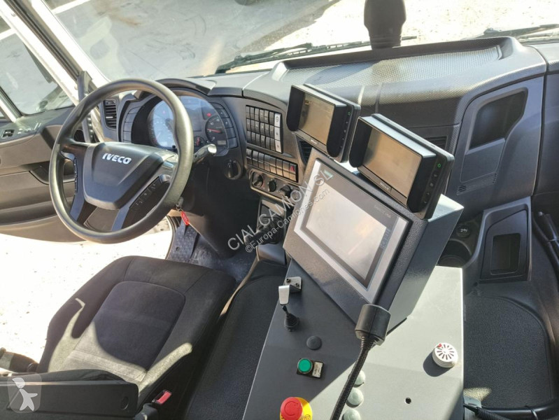Komunalne Iveco  AD 260 S 27