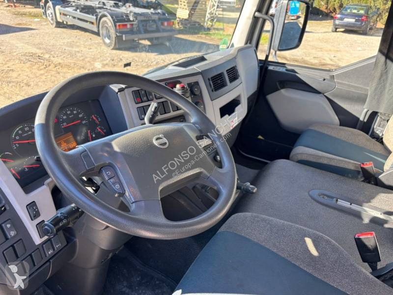 Camion Volvo 210