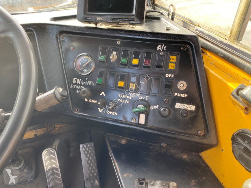 شاحنة Volvo A20