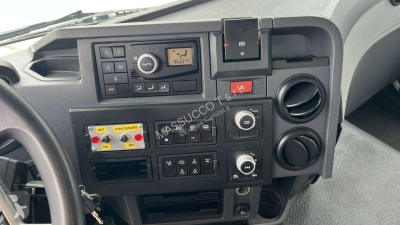 Camion Renault KERAX 6X4