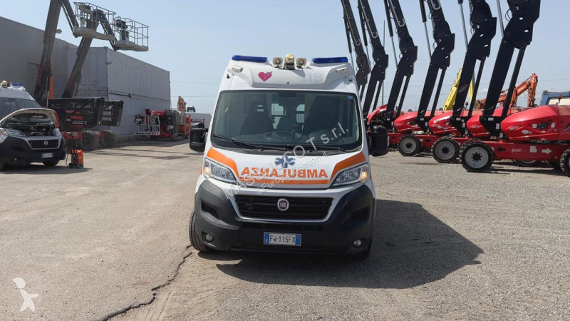 شاحنة Fiat DUCATO AMBULANZA