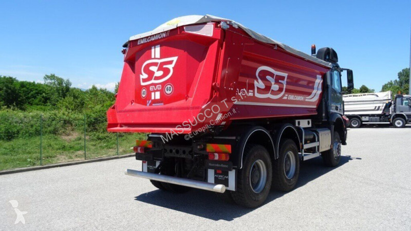 شاحنة Mercedes 3351 6x6
