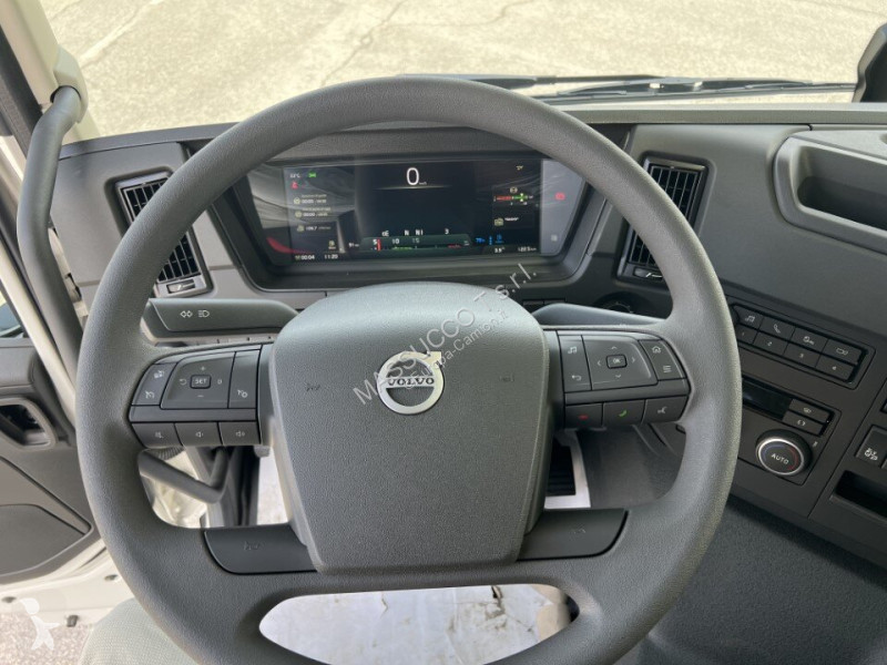شاحنة Volvo FMX 500  8X4
