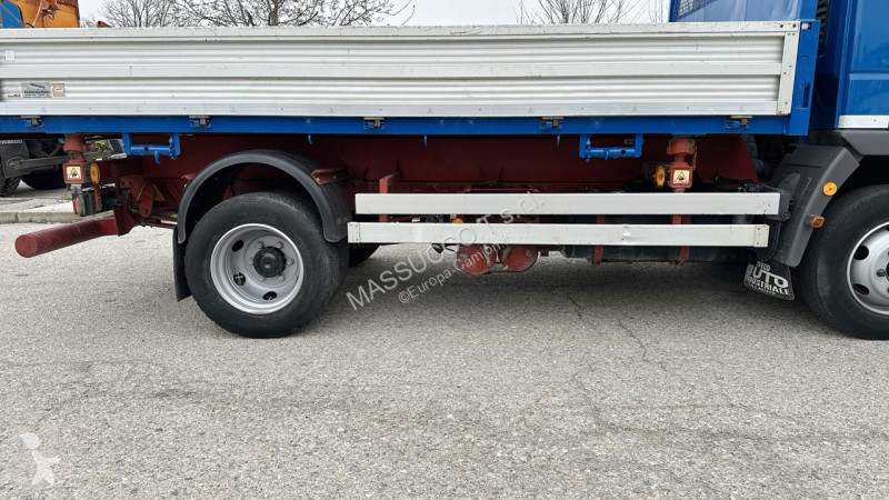 شاحنة Iveco Tector