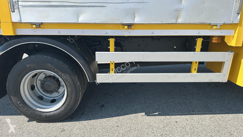 Camion  ML120E18