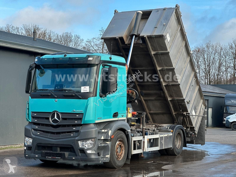 شاحنة Mercedes 1833 L 4x2...