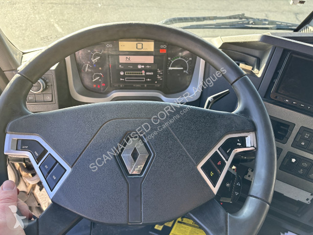 شاحنة Renault T520 6X2