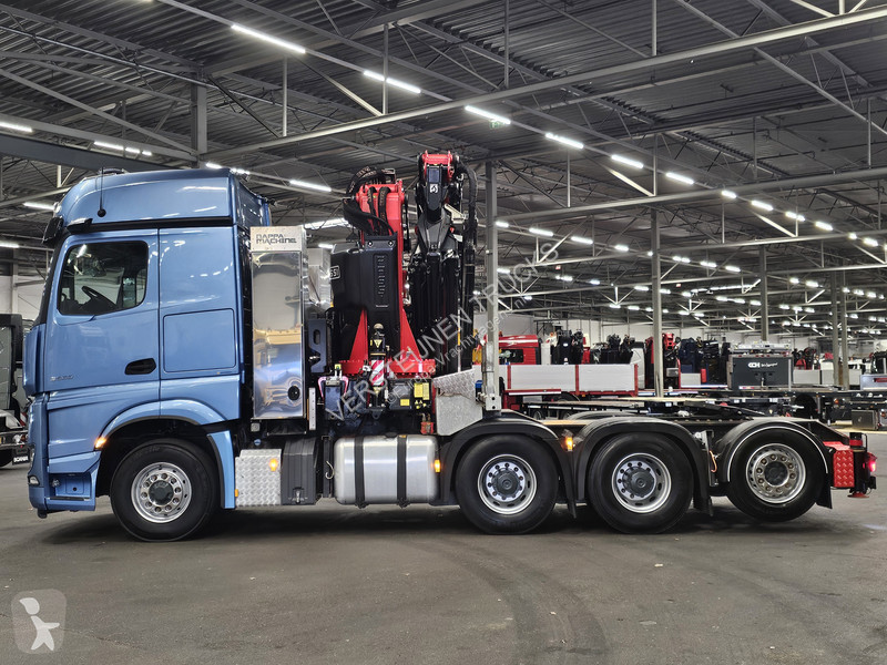 شاحنة Mercedes 3353 8x4 / FASSI 71 T/M + JIB /...