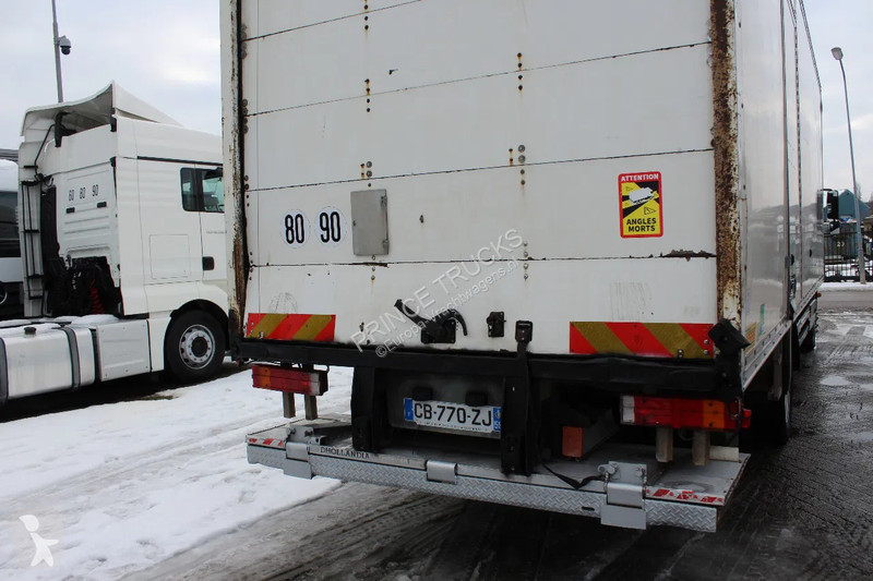شاحنة Mercedes 1224 * EURO5 * 4X2 *