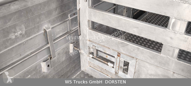 Camión Mercedes 1223 1 Stock Hohe Gitter...
