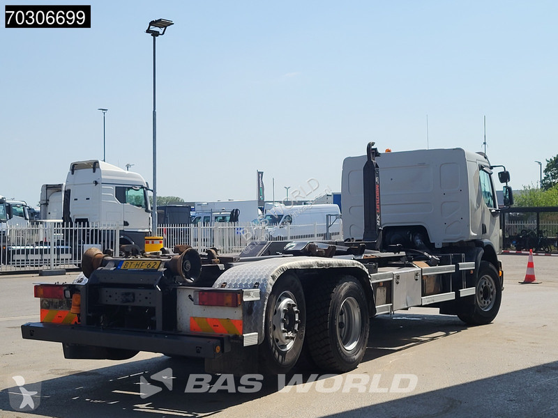 شاحنة Volvo 280 6X2 21tons Hiab XR21S56S...