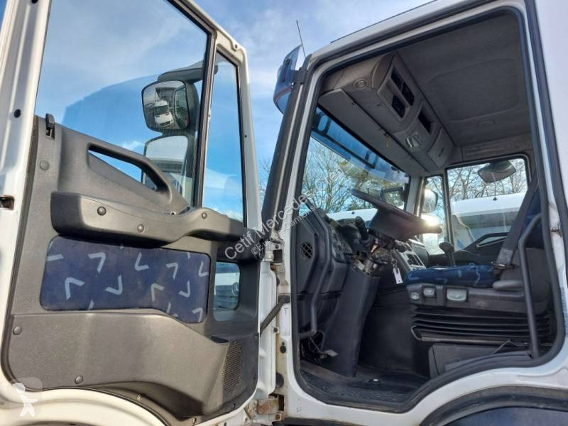شاحنة Iveco