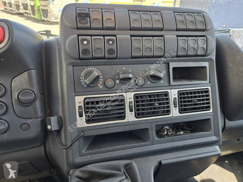 شاحنة Iveco