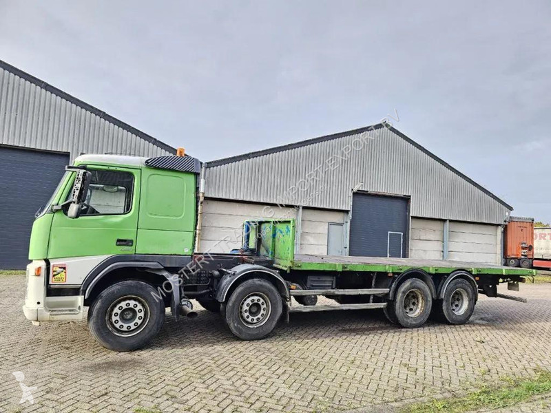 شاحنة Volvo 12480 Volvo 12.480 8x4 2005 – 480...