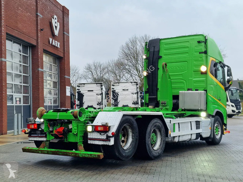 شاحنة Volvo 16750 Globetrotter XL 6x2 - 20T...
