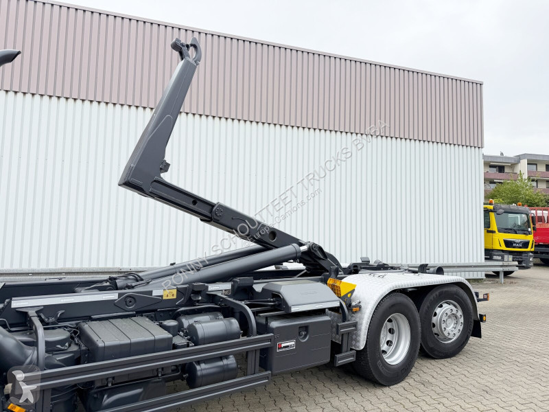 شاحنة  Stralis AD260S33Y/PS 6x2 Stralis...