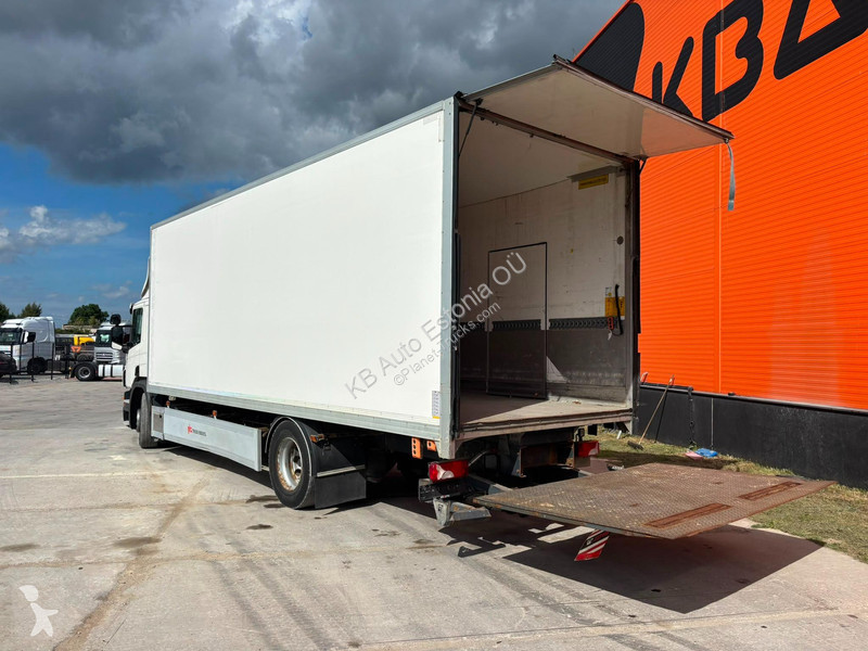 شاحنة Scania P 320 4x2 BOX =7578 mm