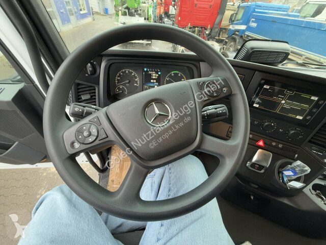 شاحنة Mercedes Arocs 4146 8x4 PUMI SERMAC 4Z28