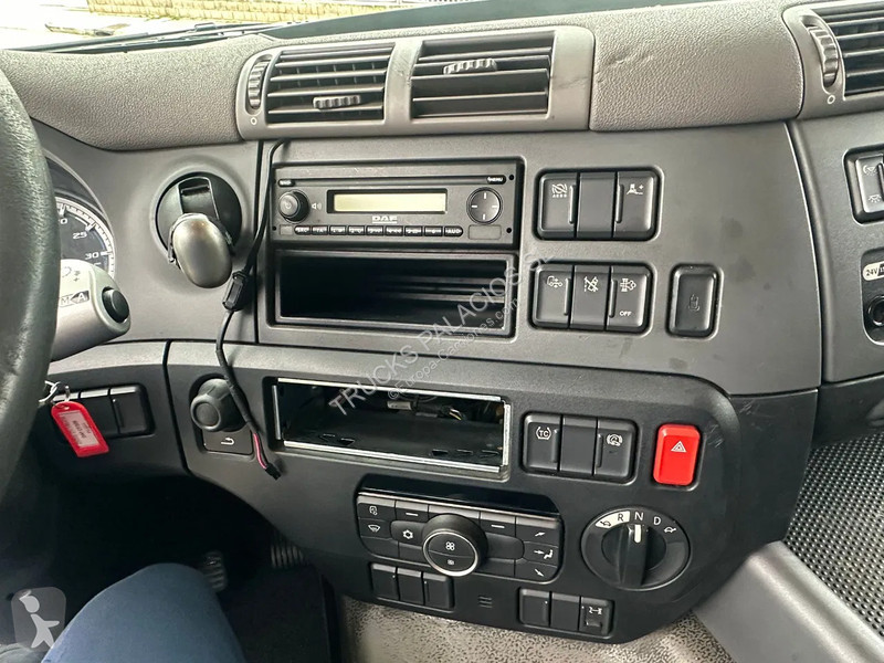 شاحنة DAF 320 caja cerrada