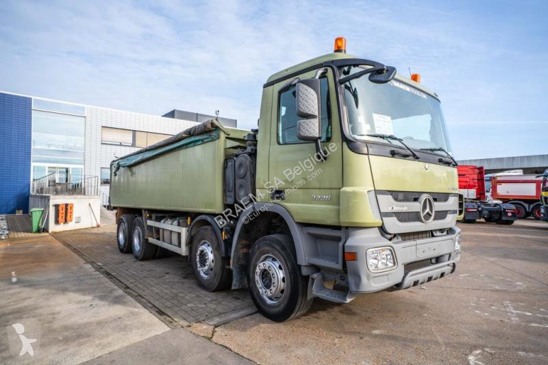 شاحنة Mercedes 3236 K - MP3