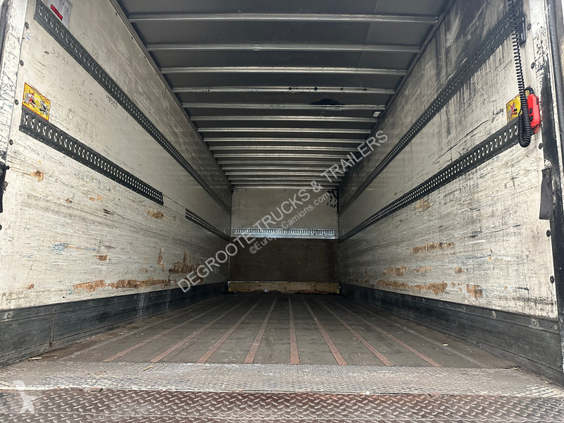 شاحنة Renault 270 DXi