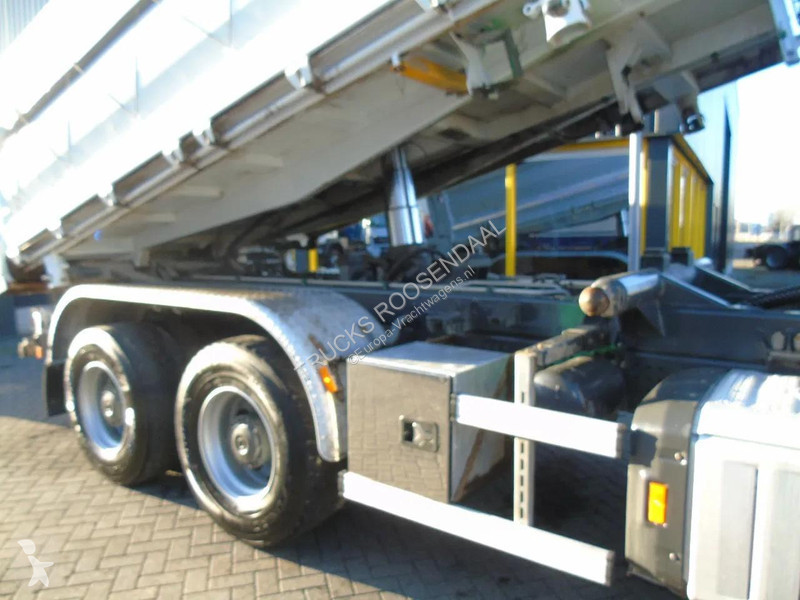 Camion Mercedes 3348 + TRI TIPPER + 6X4 + EURO 6