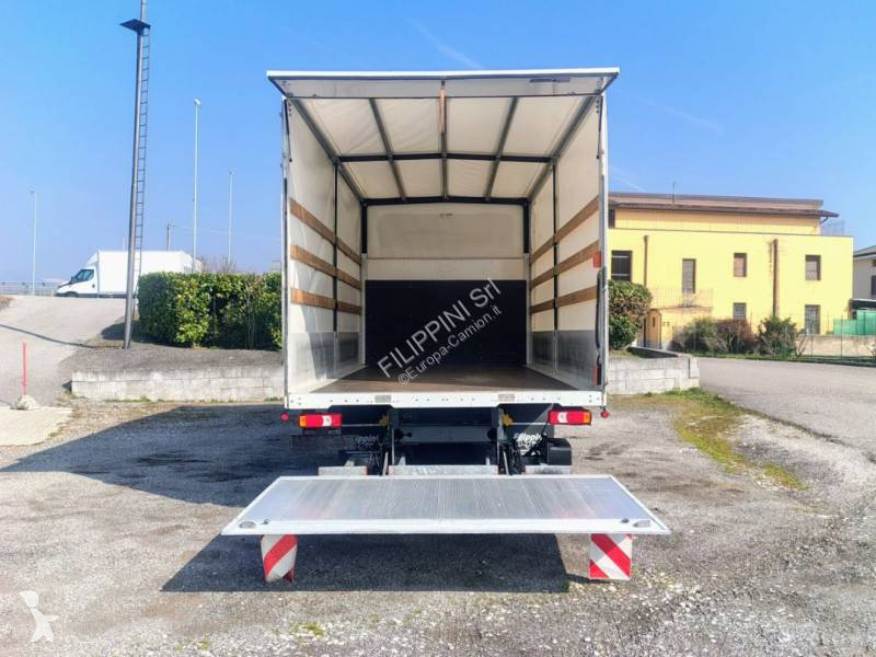 شاحنة Iveco