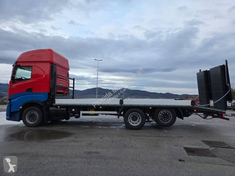شاحنة Iveco