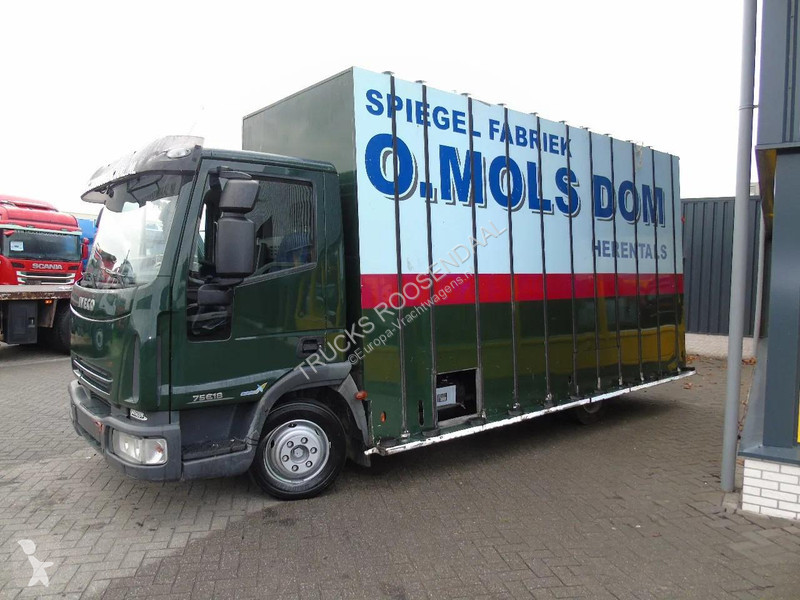 Camion Iveco 75 E 180 GLASWAGEN