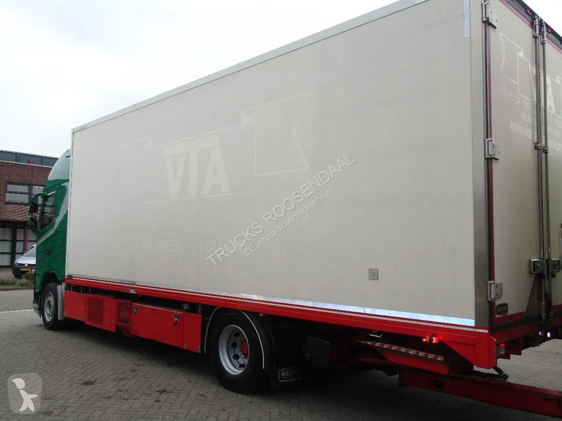 شاحنة Volvo 460 + TRS + COMBI + EURO 6