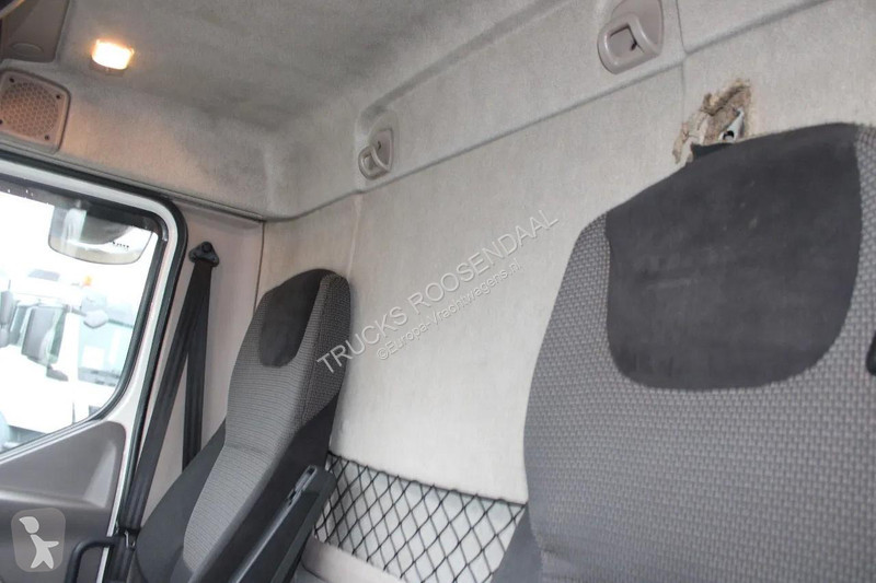 شاحنة DAF 210 + EURO 6 + LIFT